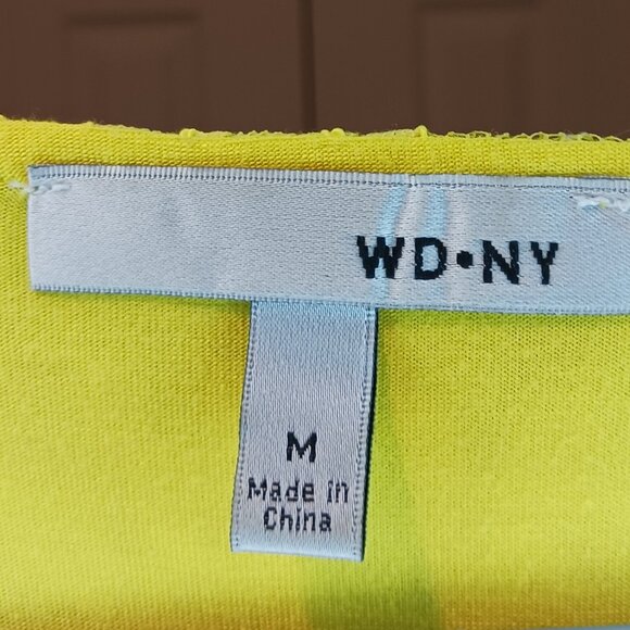 #129 3/$18 - WD NY Yellow Short Sleeve Top Size Medium - Picture 5 of 6